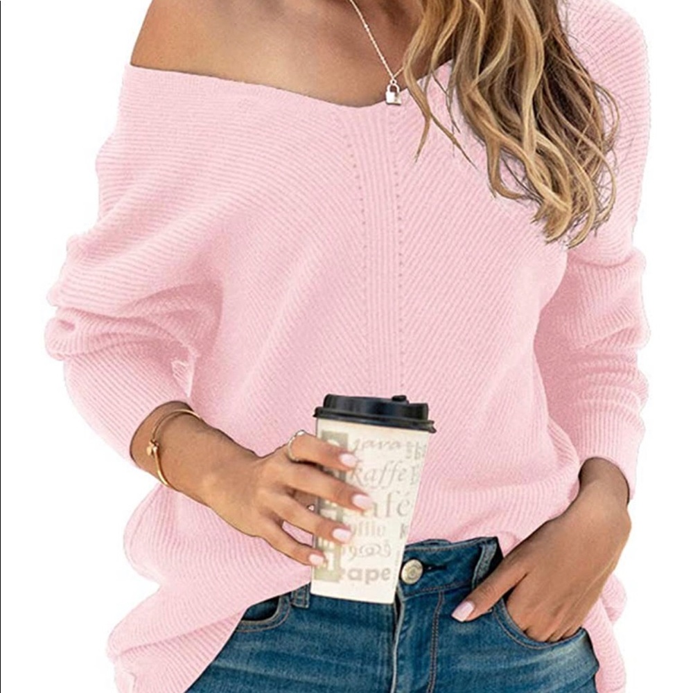 Oversized light pink sweater